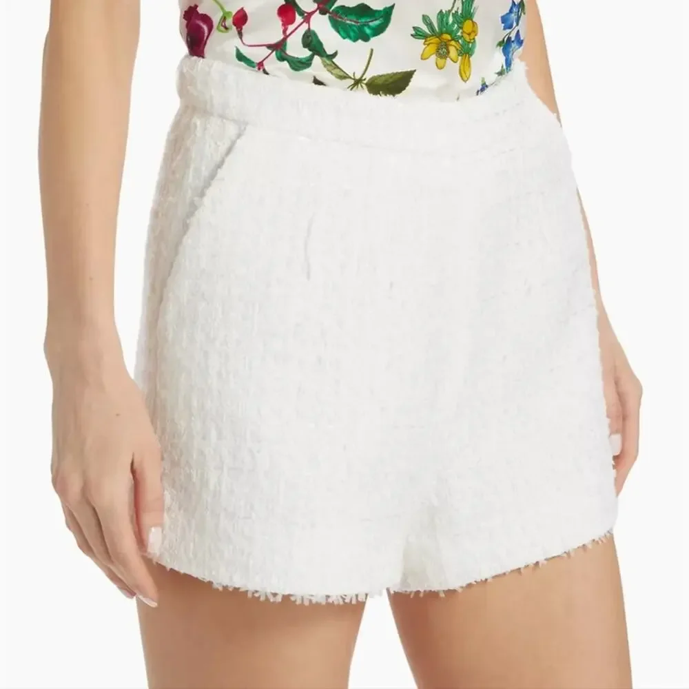 NWT$395 L'agence Ashton Bouclé Knit White Shorts Sz 6 - Picture 3 of 16